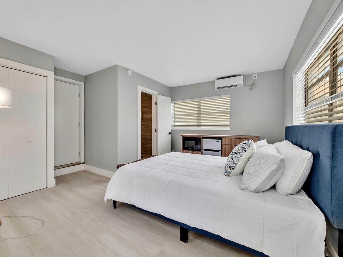 Dania Beach Christmas Getaway Gulfstream Art Extérieur photo
